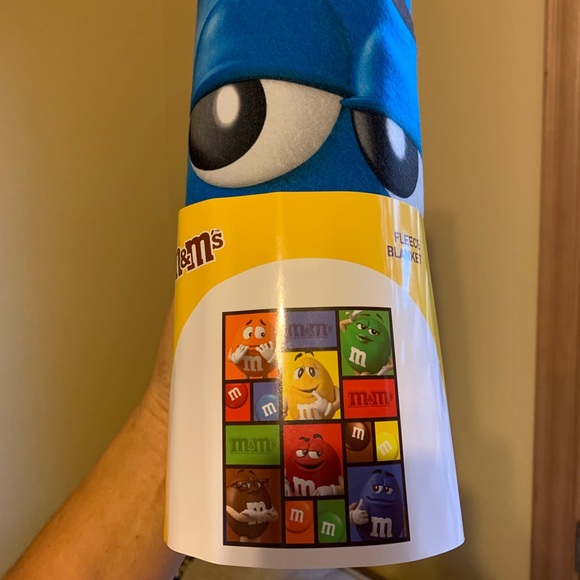 m&m’s Other - M&M’s 50”x60” fleece blanket Christmas gift 🎁 new